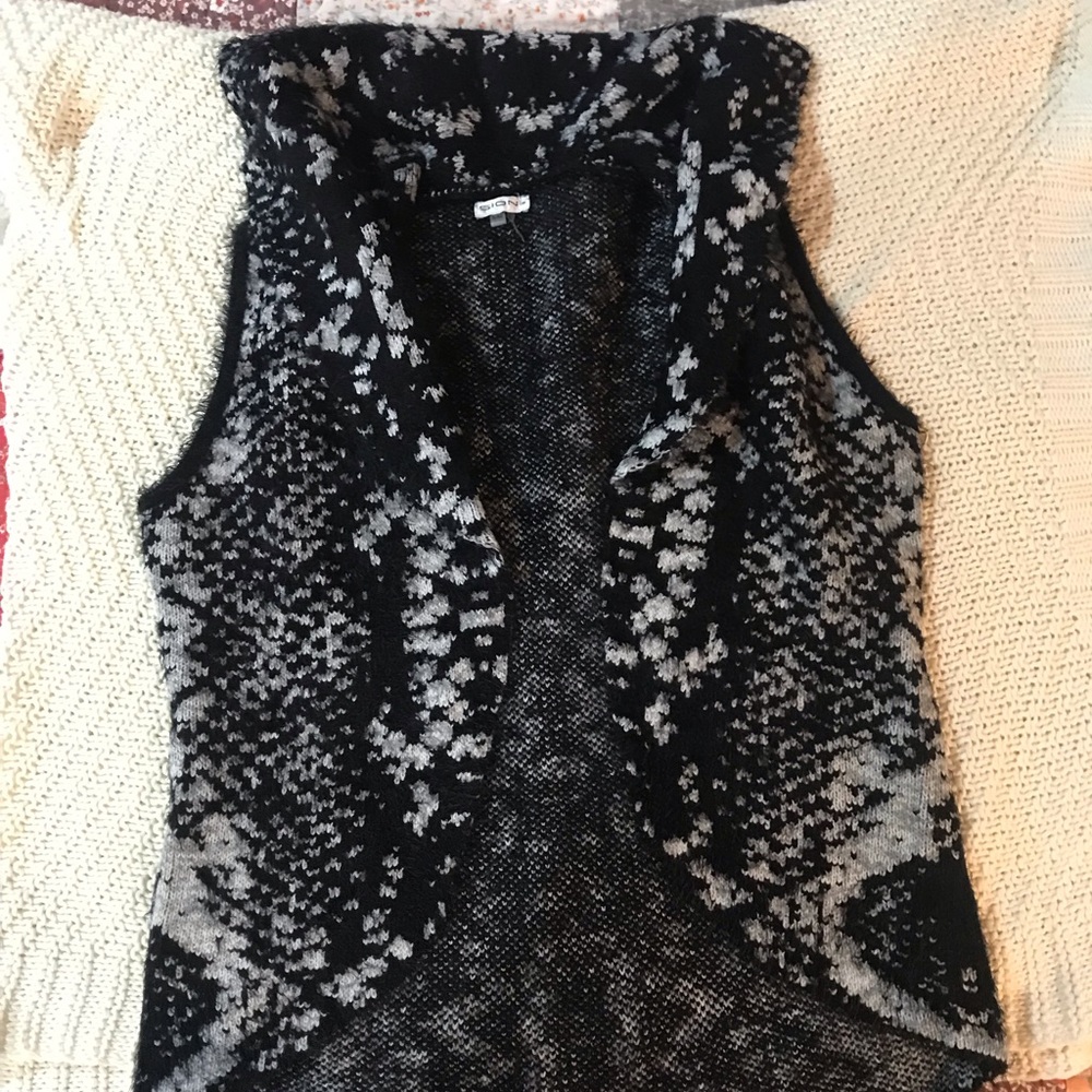 Chic, Versatile, Soft Vest! - image 2